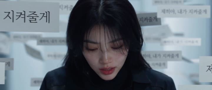 유약한 자아의 형상. she.shouldnt.know Instagram post preview