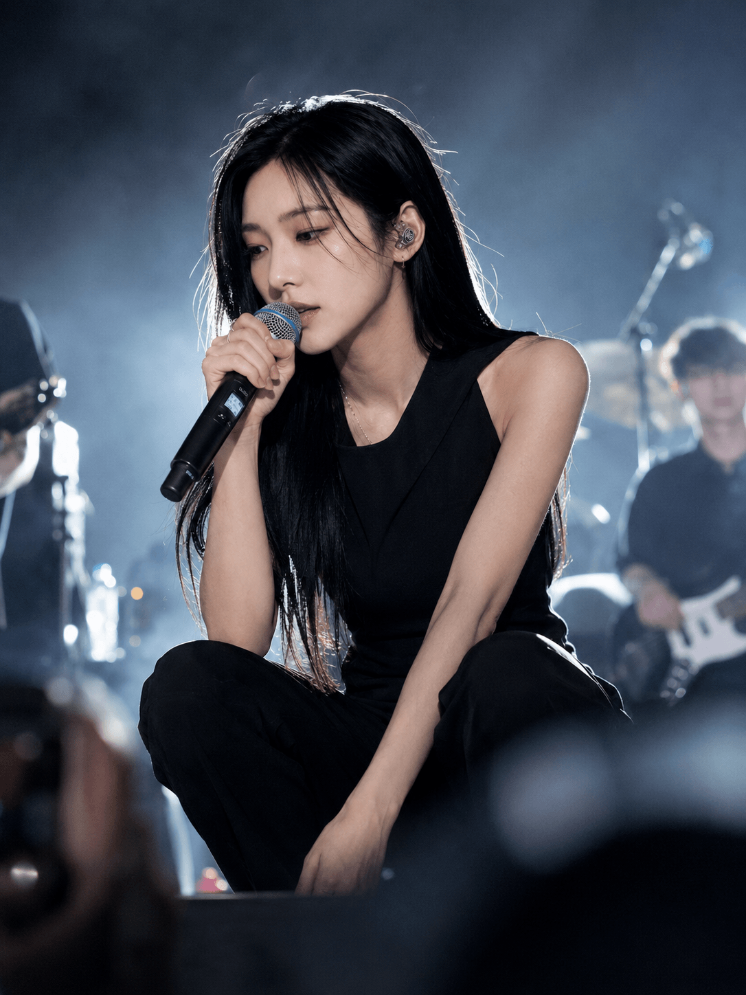 Bae Inhye performance crop